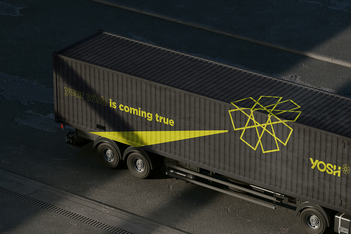 Nome empresarial e design de marca para o e-commerce YOSH, projeto de naming e branding assinado por ENTRE Design.